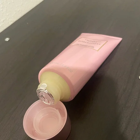 Victoria's Secret Bombshell Pink Lotion - Picture 3 of 3
